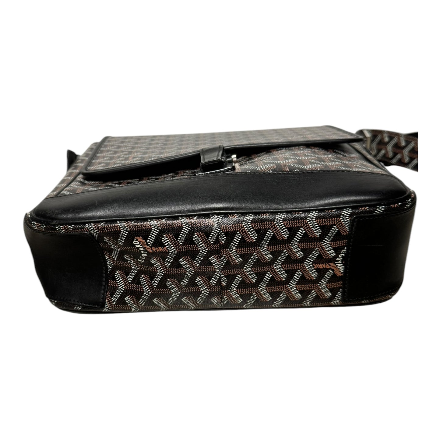 Goyard Grand Bleu MM Messenger Bag
