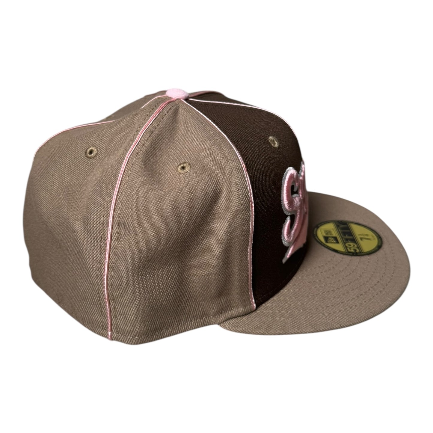 Supreme Piping Script Logo New Era® Hat