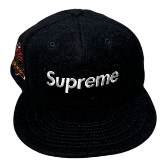 Supreme Brushed Wool Box Logo New Era®