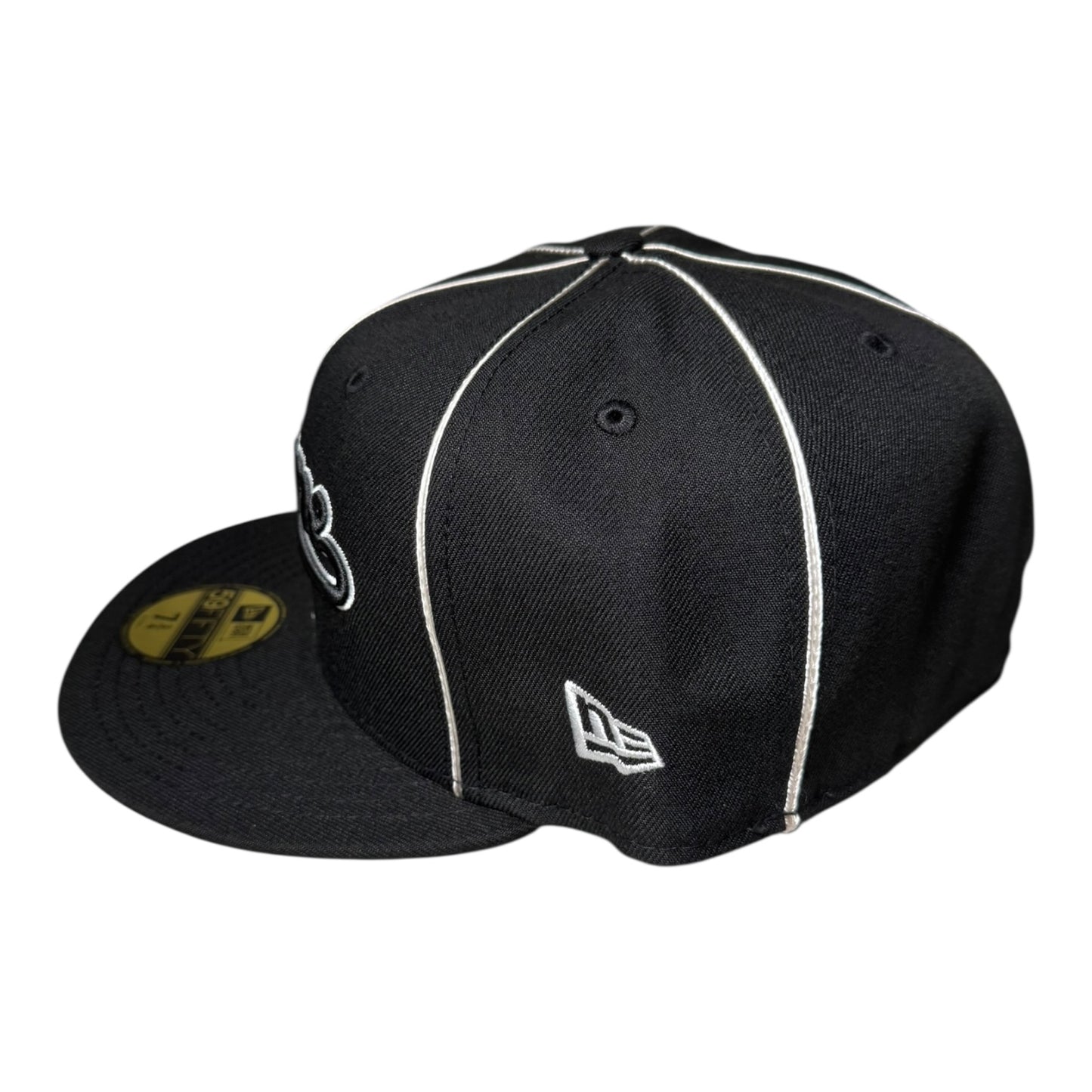 Supreme Piping Script Logo New Era® Hat