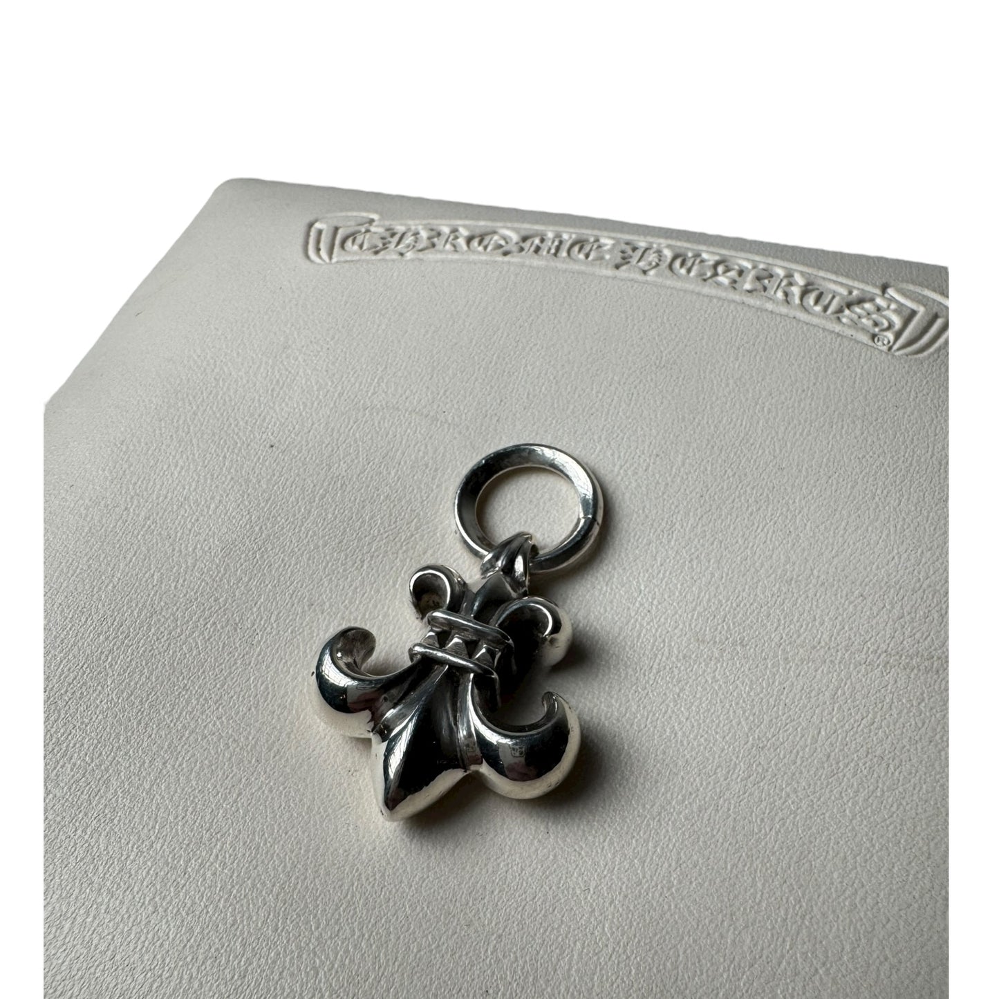 Chrome Hearts Fleur Pendant